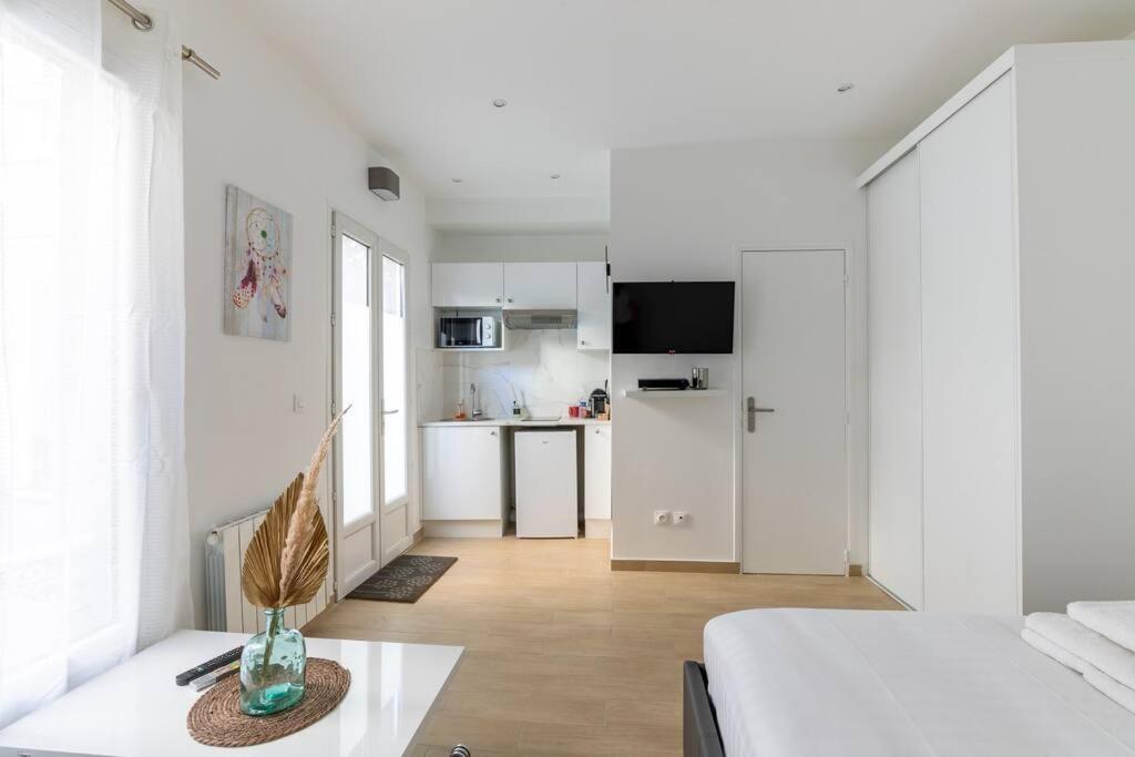 Montbrun/Alesia : Cosy Studio Lägenhet Paris Exteriör bild